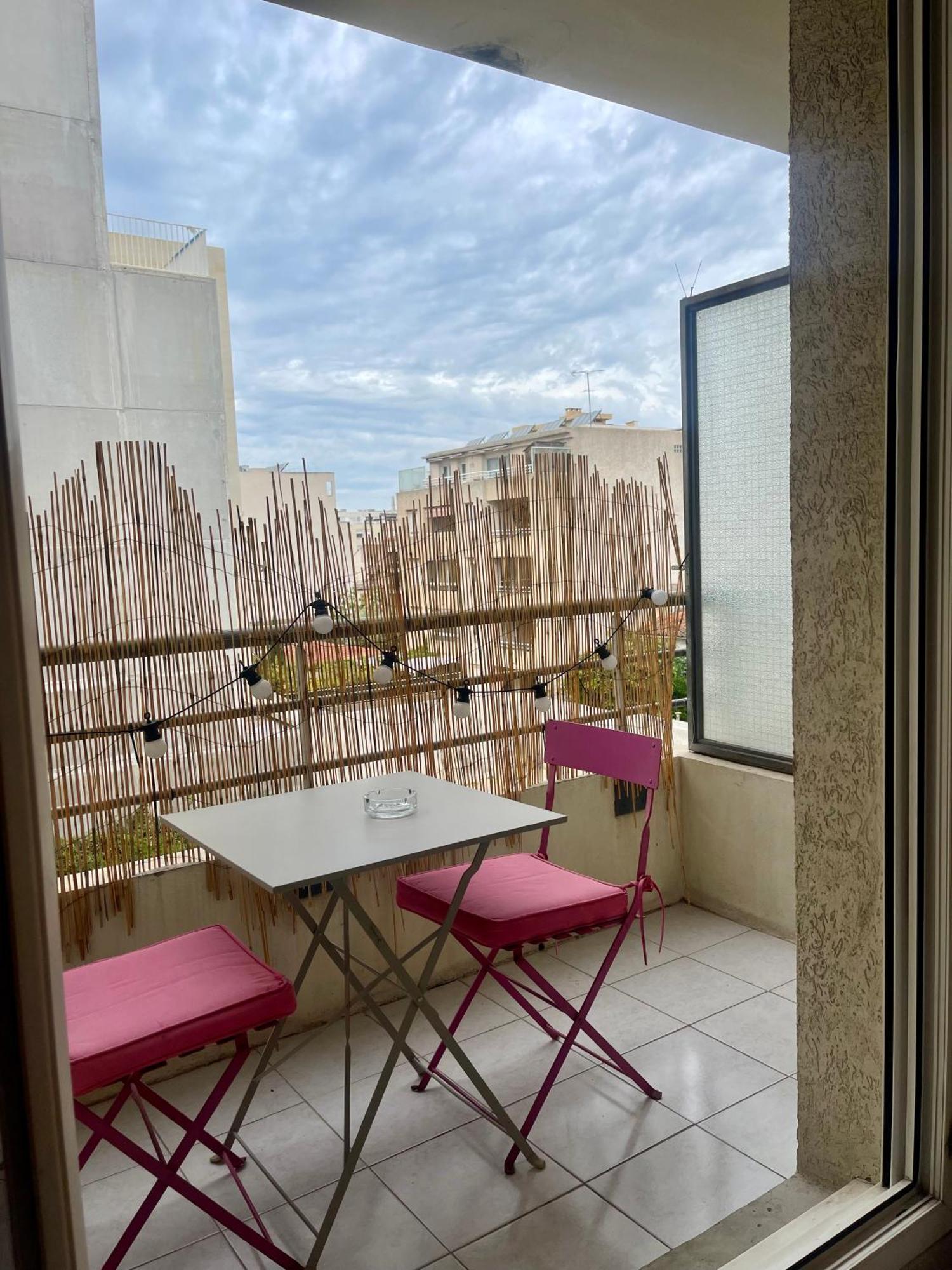Studio Avec Place De Parking A La Timone Marseille Ngoại thất bức ảnh